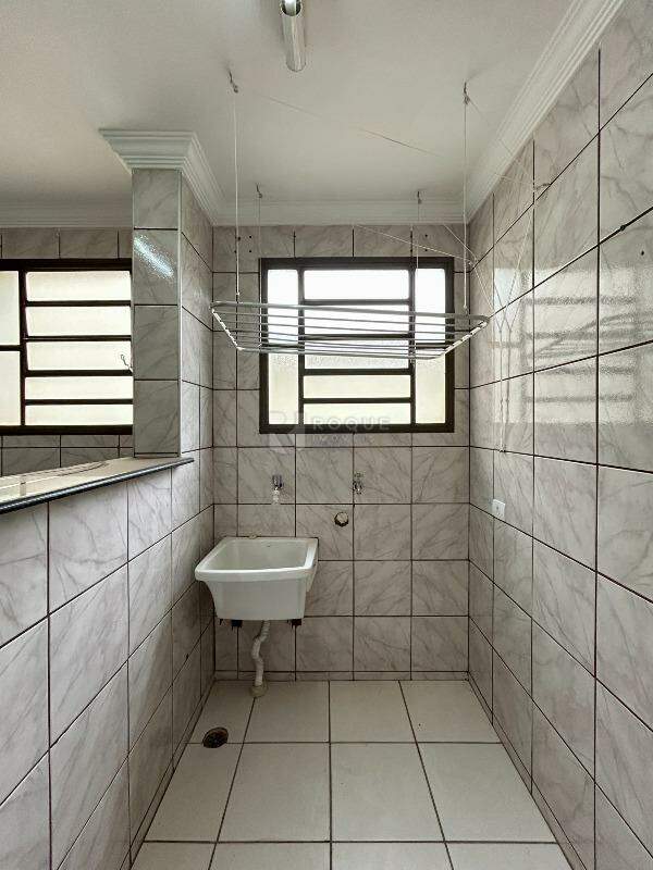 Apartamento para aluguel no bairro Jardim Ipiranga: Área de serviço