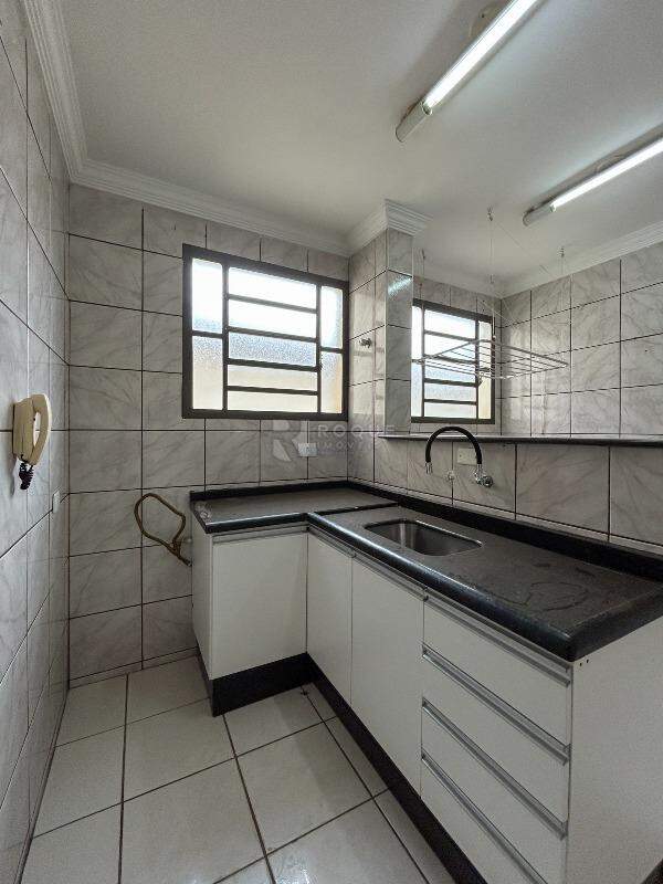 Apartamento para aluguel no bairro Jardim Ipiranga: Cozinha