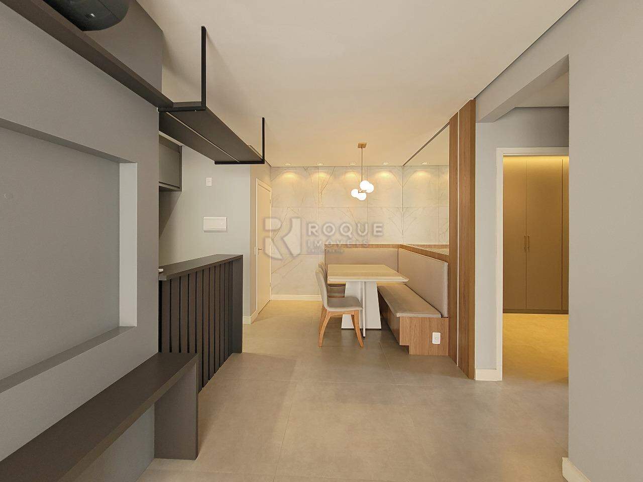 Apartamento à venda no bairro Chácara Boa Vista da Graminha: Sala