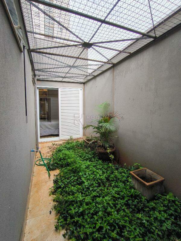 Casa em condomínio à venda no bairro Residencial Margarida de Holstein: JARDIM