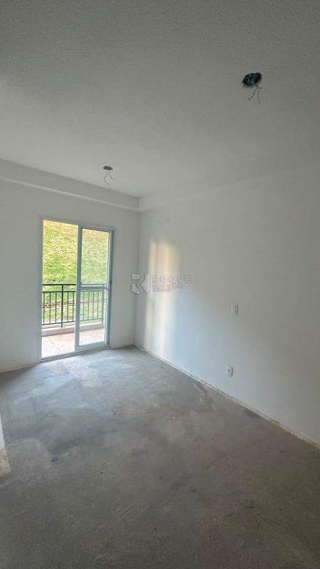 Apartamento à venda no bairro Jardim Esteves: 