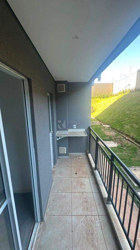 Apartamento à venda no bairro Jardim Esteves: 