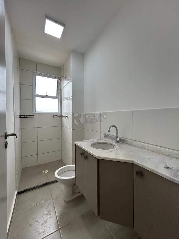 Apartamento para aluguel no bairro Residencial Villa do Sol: WC social