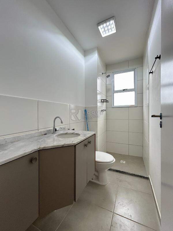Apartamento para aluguel no bairro Residencial Villa do Sol: WC suíte