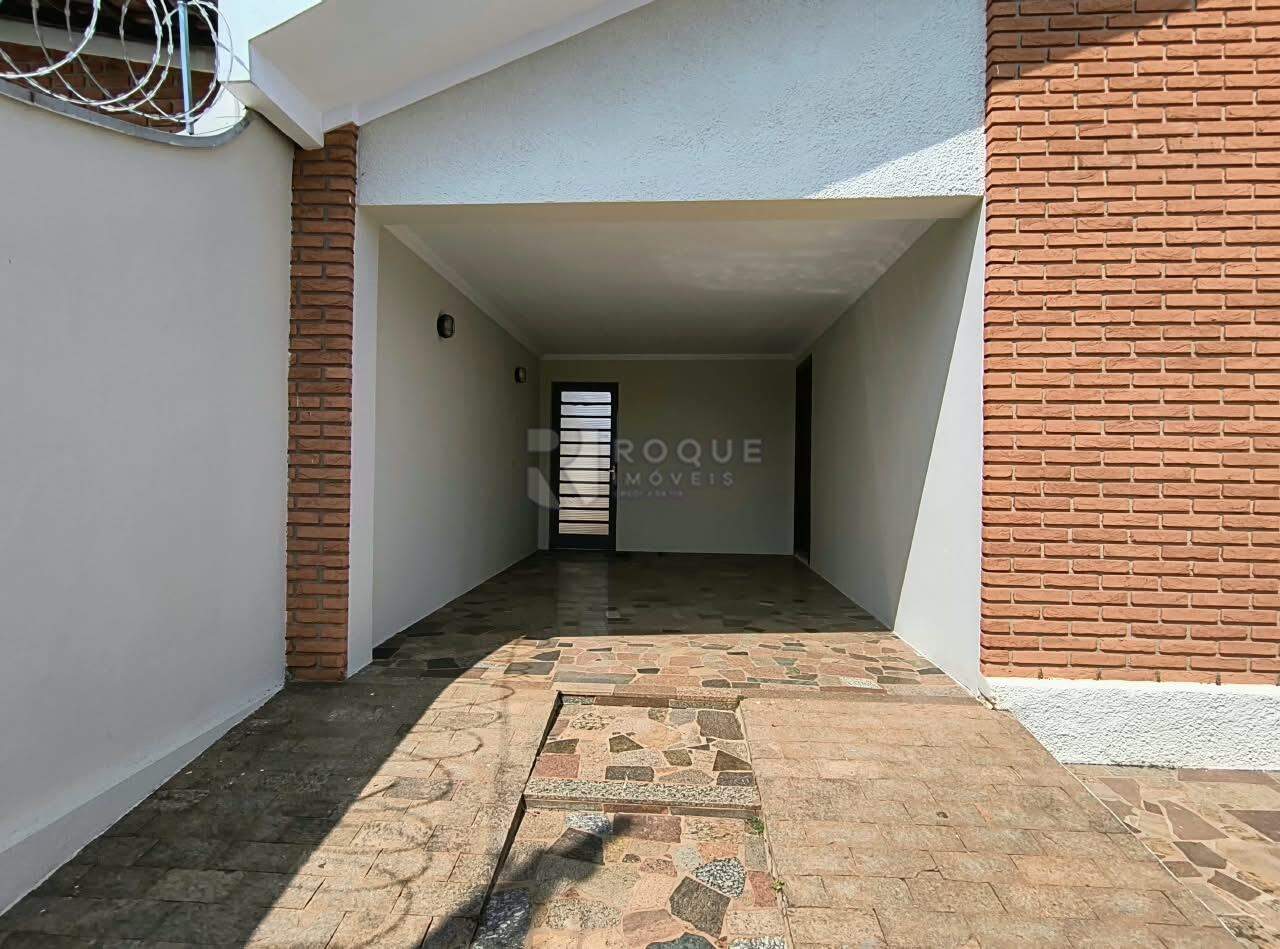 Casa Residencial para aluguel no bairro Doutor João Batista Levy: Garagem