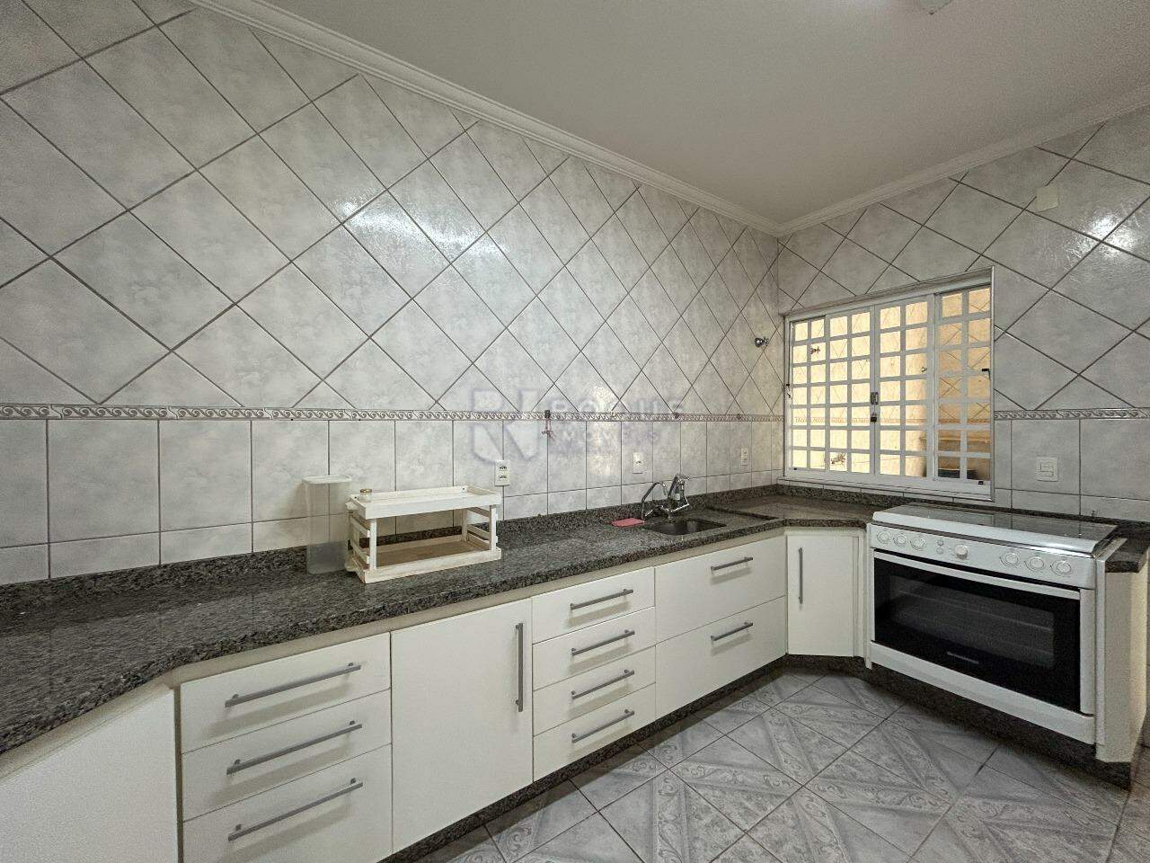 Casa Residencial para aluguel no bairro Parque das Nações: Cozinha