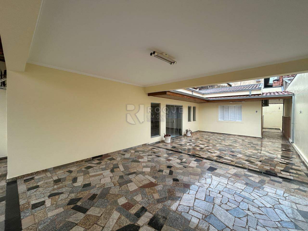 Casa Residencial para aluguel no bairro Parque das Nações: Garagem