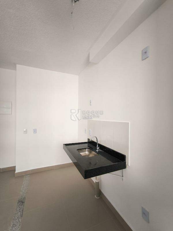 Apartamento à venda no bairro Jardim Manacá: COZINHA