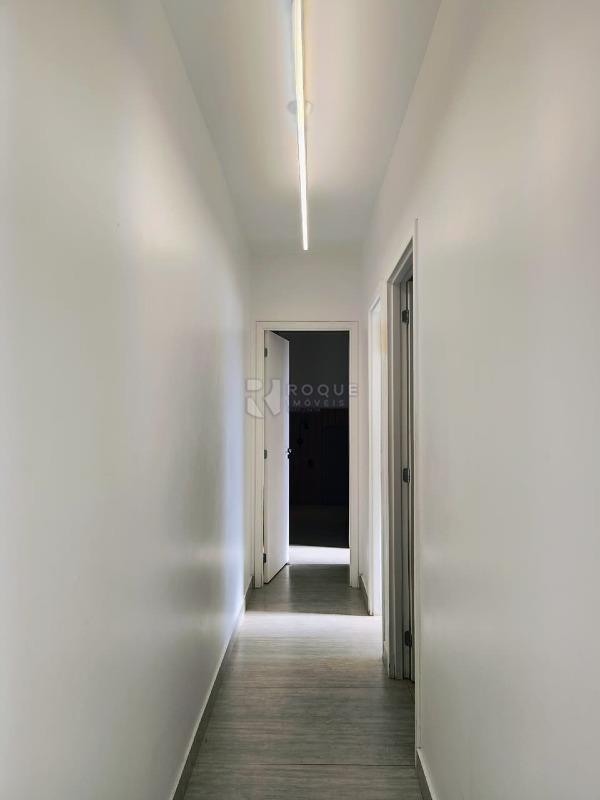 Apartamento à venda no bairro Jardim Florença: Hall
