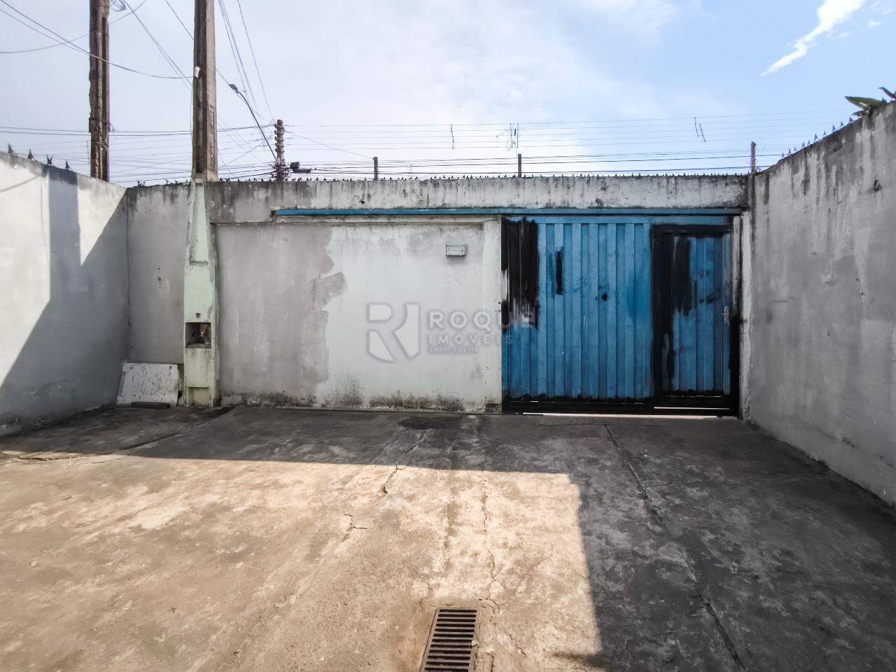 Casa Residencial à venda no bairro Jardim Odecio Degan: ENTRADA