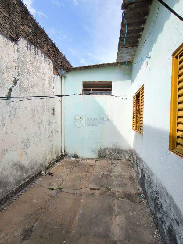 Casa Residencial à venda no bairro Jardim Odecio Degan: ÁREA DE VARAL