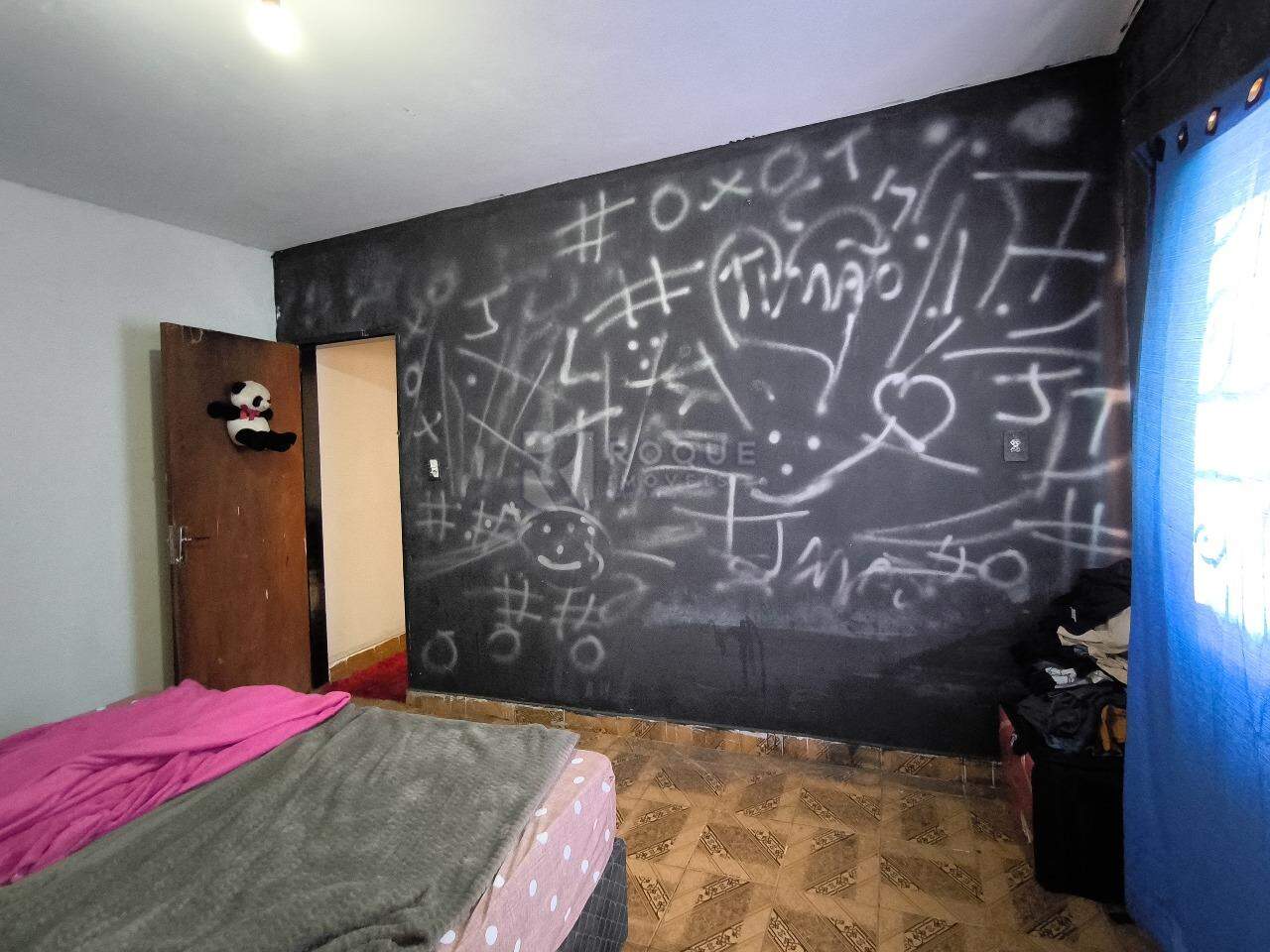 Casa Residencial à venda no bairro Jardim Odecio Degan: SUÍTE