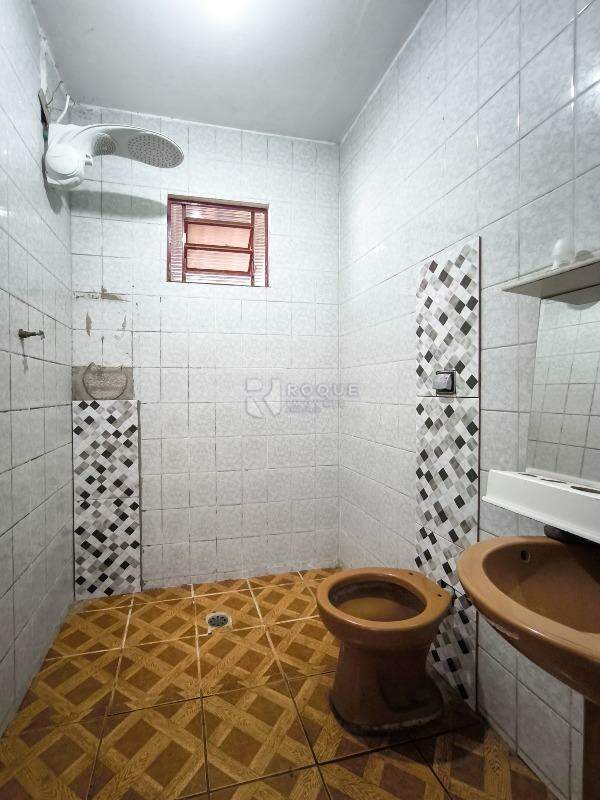Casa Residencial à venda no bairro Jardim Odecio Degan: BANHEIRO SOCIAL