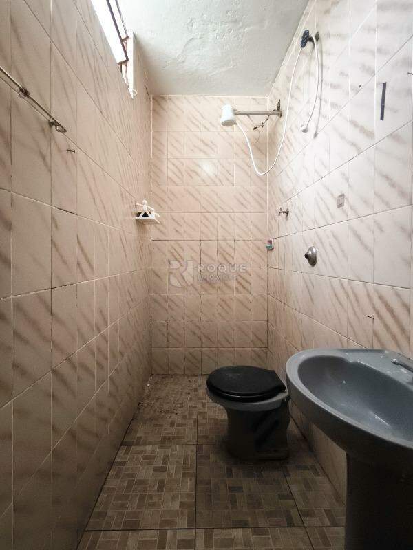 Casa Residencial à venda no bairro Jardim Odecio Degan: WC SUÍTE