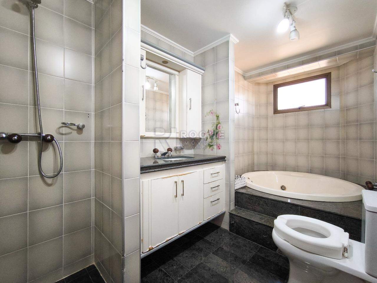 Apartamento à venda no bairro Centro: WC SUÍTE 3