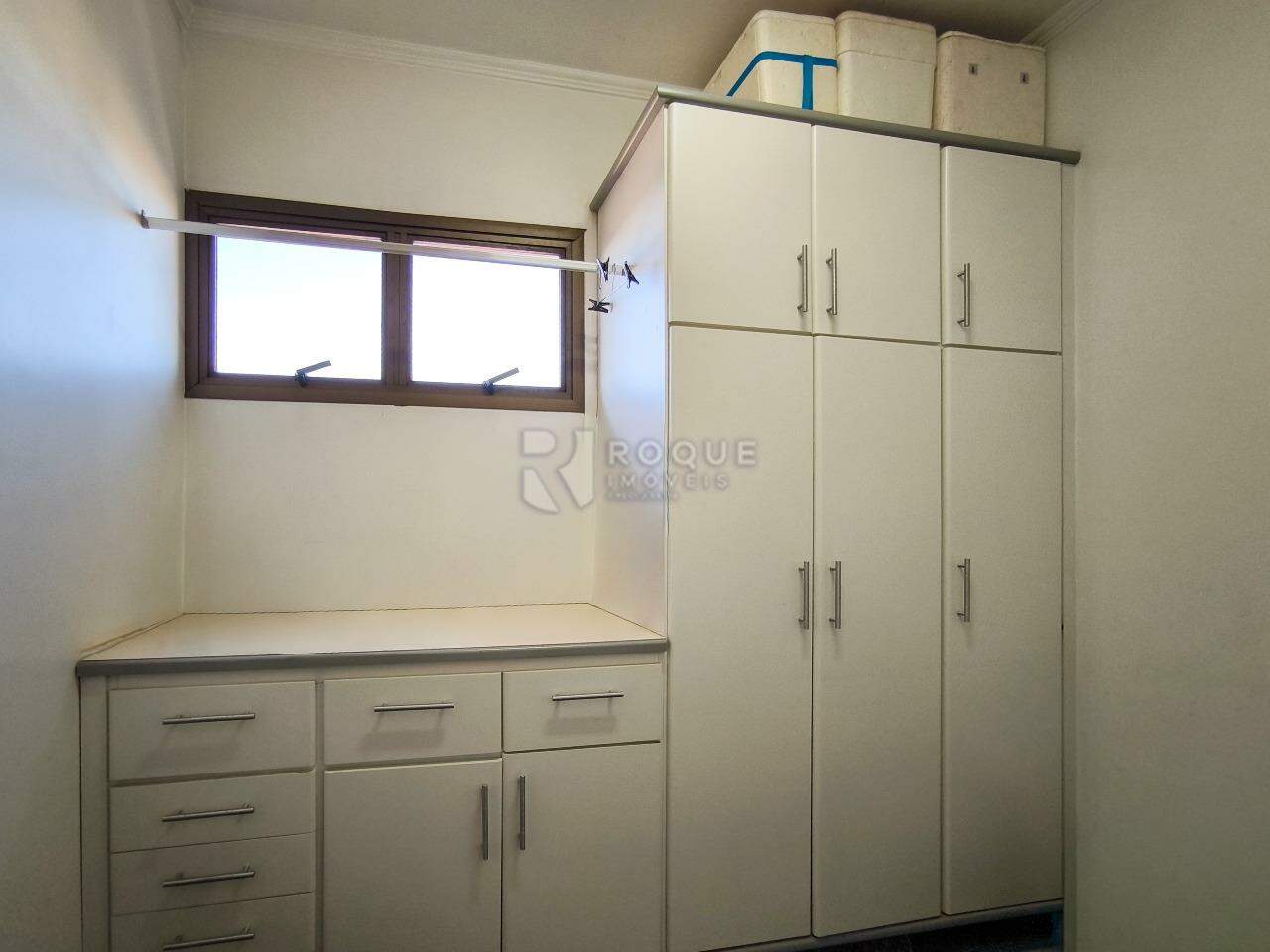 Apartamento à venda no bairro Centro: DESPEJO