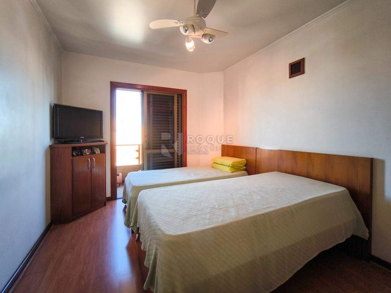 Apartamento à venda no bairro Centro: SUÍTE 1
