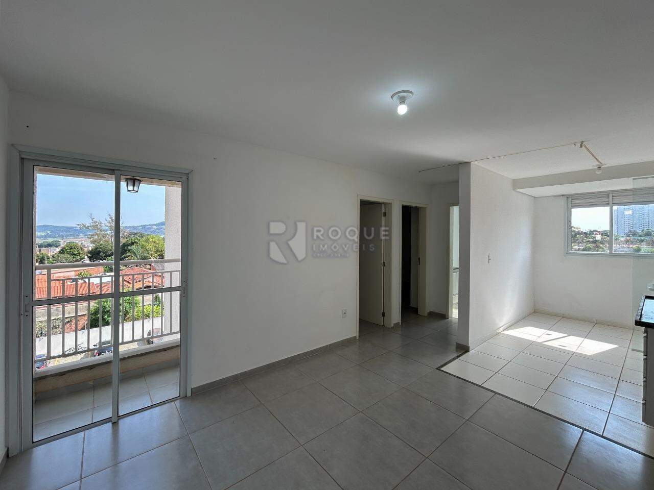 Apartamento para aluguel no bairro Jardim Trevo: Sala