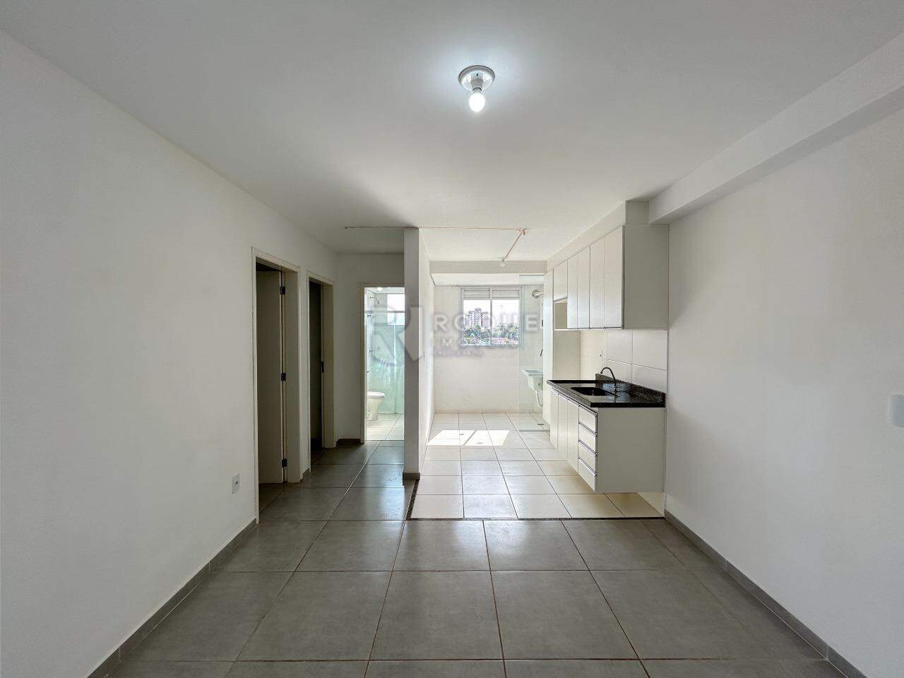 Apartamento para aluguel no bairro Jardim Trevo: Sala