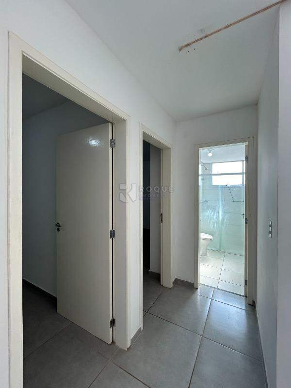 Apartamento para aluguel no bairro Jardim Trevo: Hall