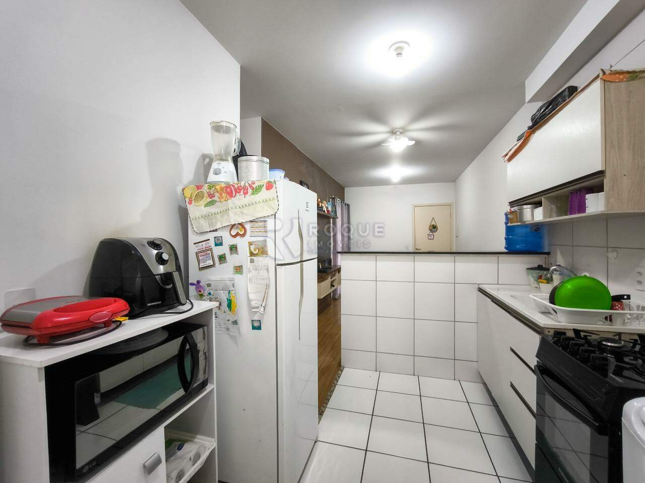 Apartamento à venda no bairro Residencial Rubi: COZINHA