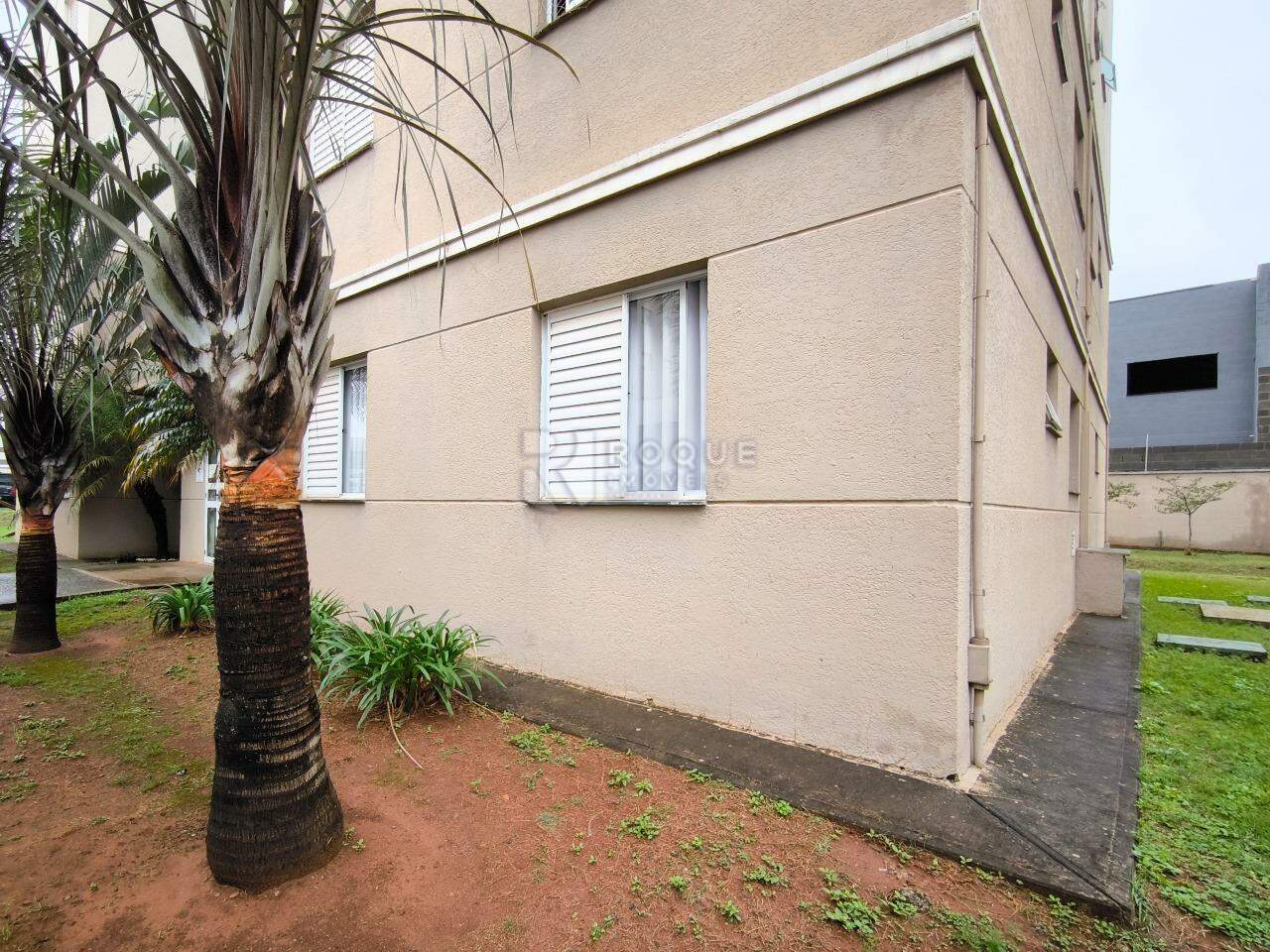 Apartamento à venda no bairro Residencial Rubi: LATERAL EXTERNA