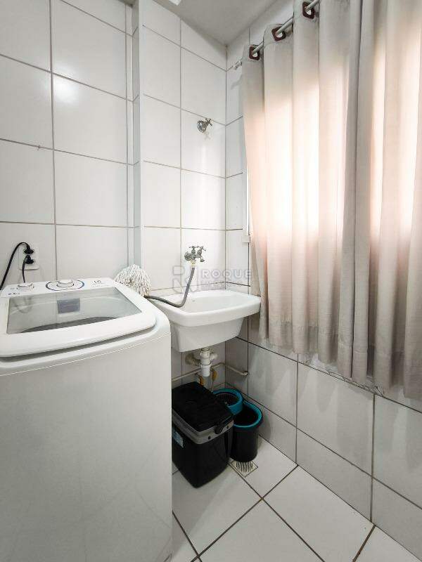 Apartamento à venda no bairro Residencial Rubi: LAVANDERIA