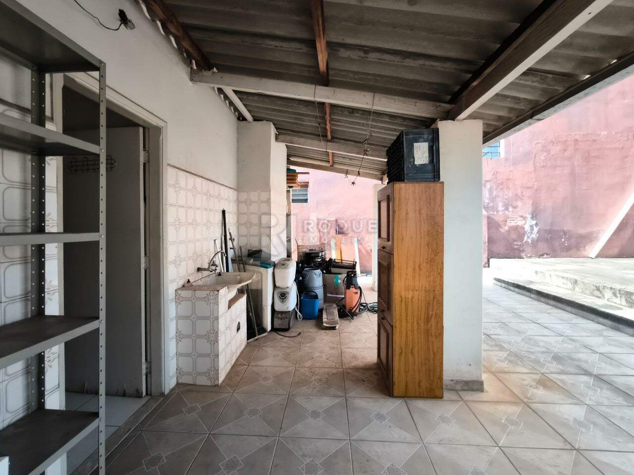 Casa Residencial à venda no bairro Centro: ÁREA DE SERVIÇO