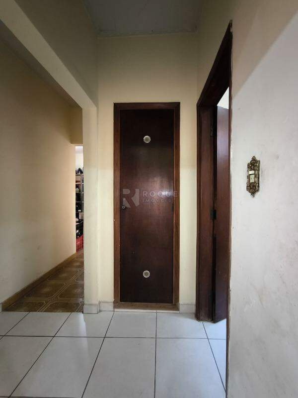 Casa Residencial à venda no bairro Centro: ÁREA DE CIRCULAÇÃO