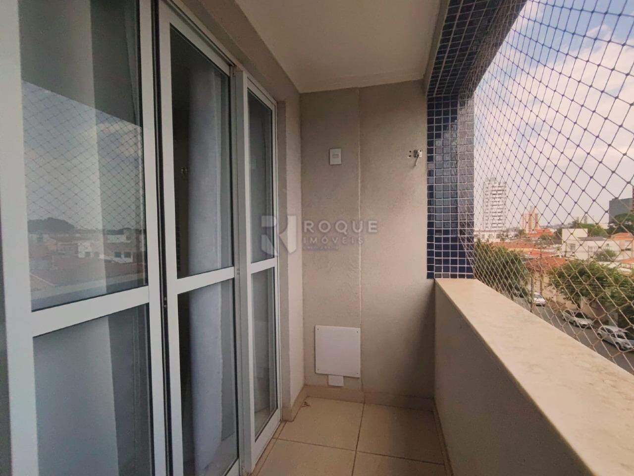 Apartamento para aluguel no bairro Centro: Varanda