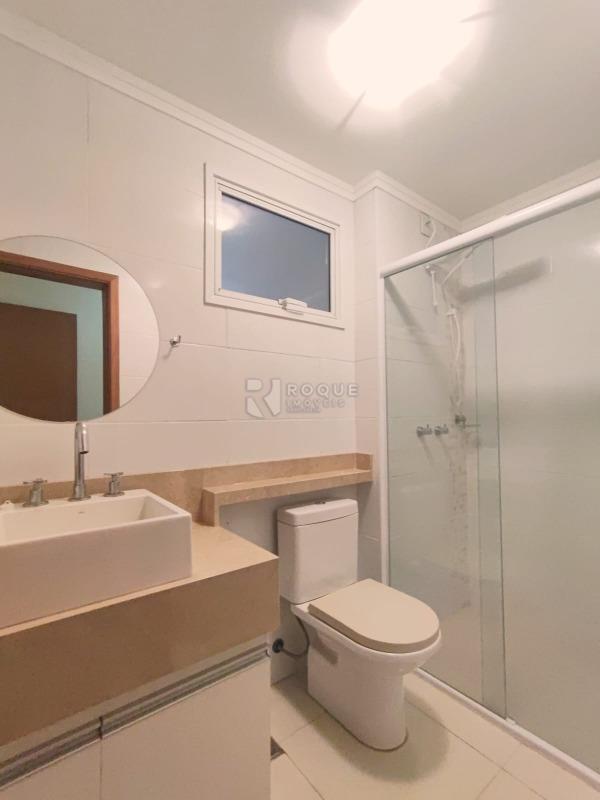 Apartamento para aluguel no bairro Centro: WC