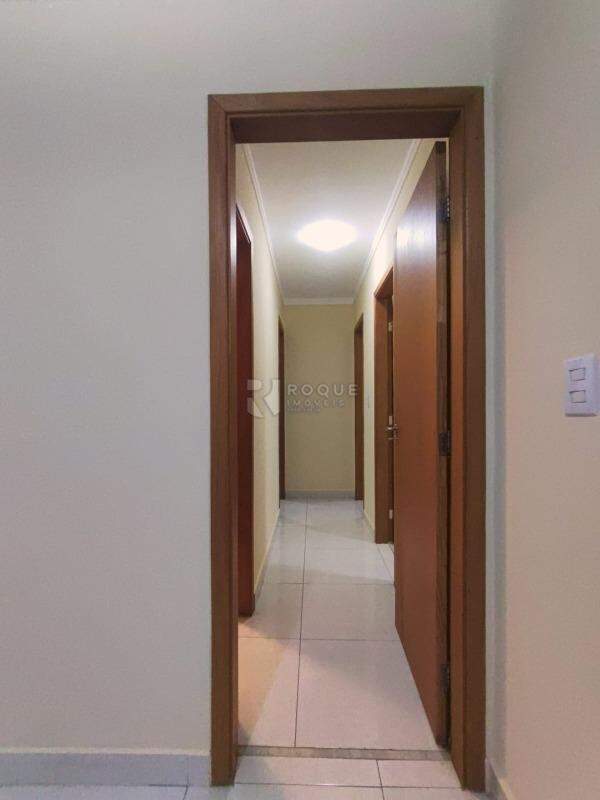 Apartamento para aluguel no bairro Centro: Hall