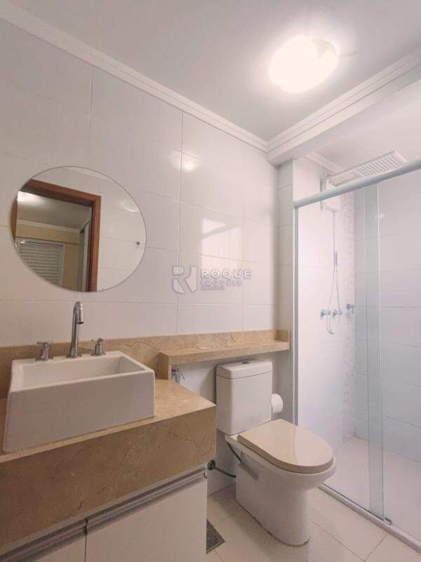 Apartamento para aluguel no bairro Centro: WC suíte 1