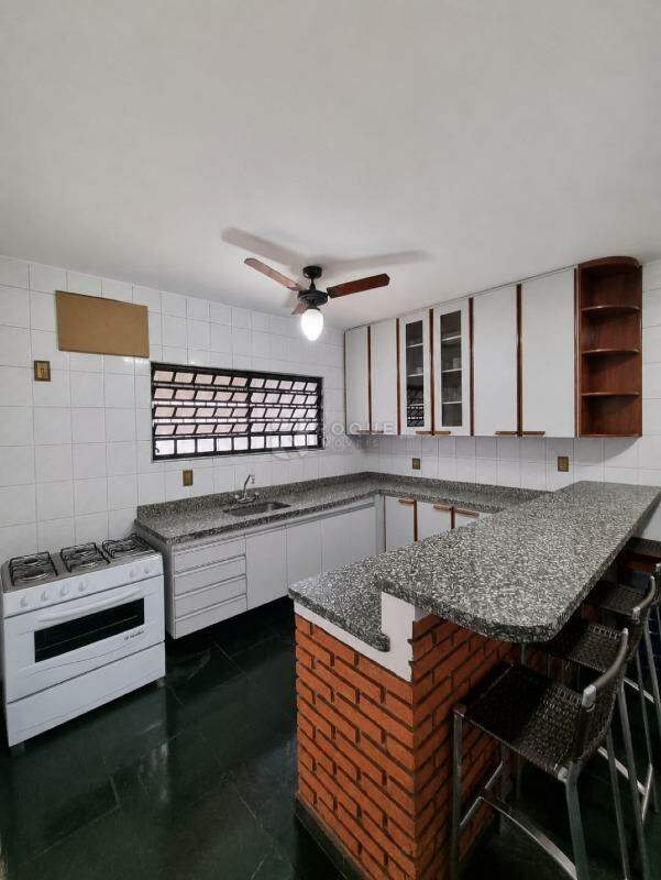 Casa Residencial à venda no bairro Parque Egisto Ragazzo: 