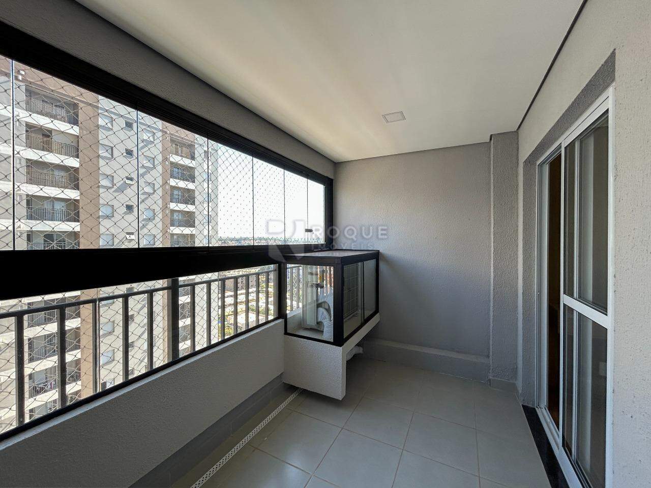 Apartamento para aluguel no bairro Jardim Santa Adélia: Sacada 