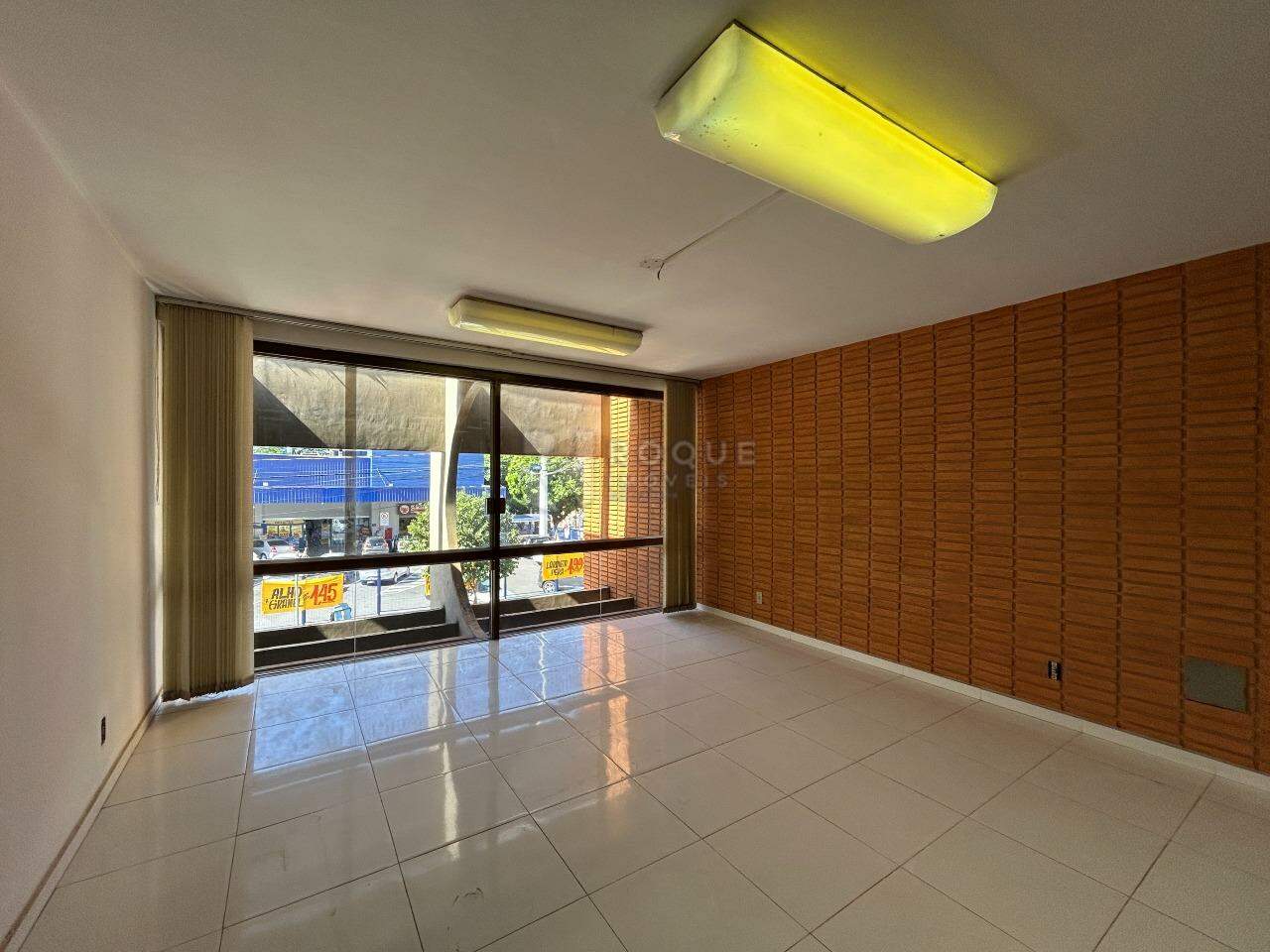 Salão para aluguel no bairro Centro: Sala 6 segundo andar