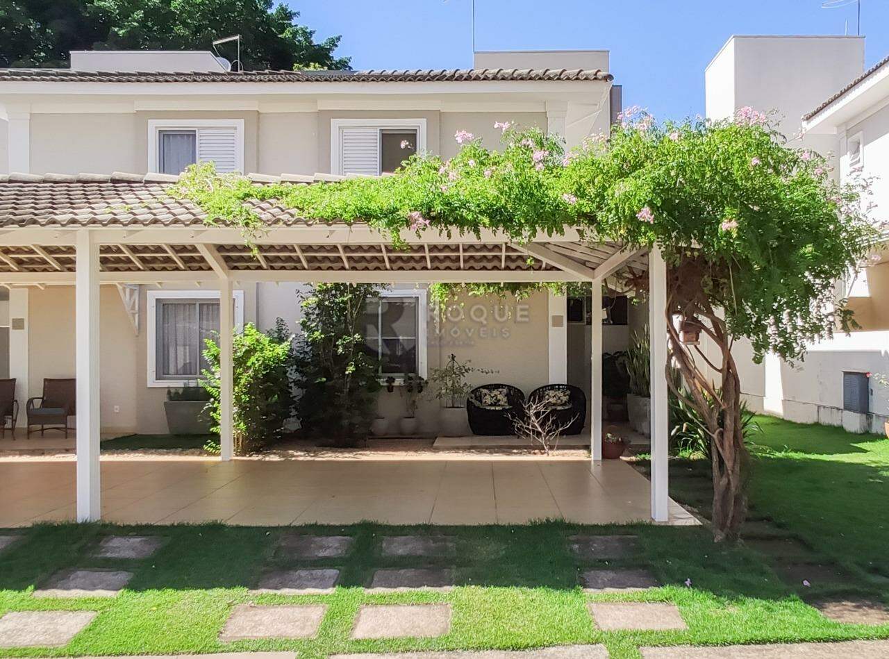 Casa em condomínio à venda no bairro Jardim Aquárius: Fachada 