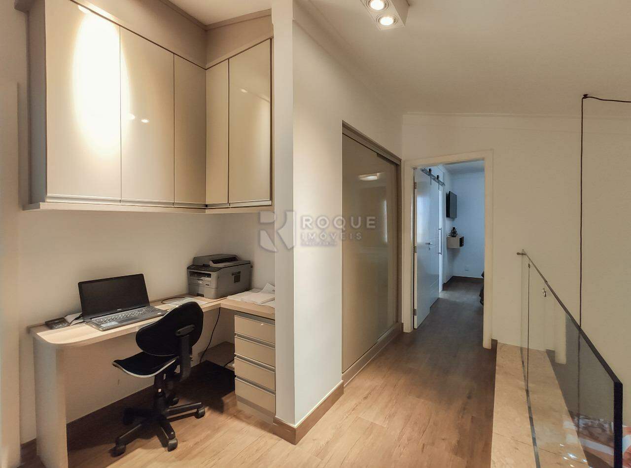 Casa em condomínio à venda no bairro Jardim Aquárius: Hall 
