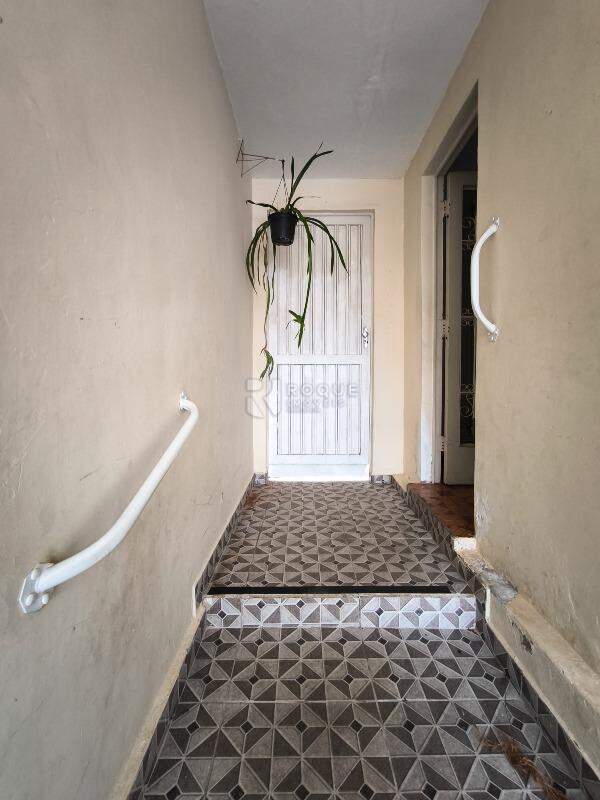 Casa Residencial à venda no bairro Vila Jacon: ACESSO