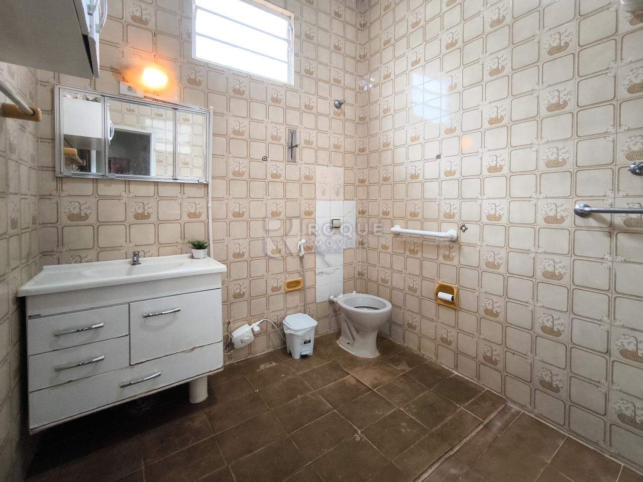 Casa Residencial à venda no bairro Vila Jacon: BANHEIRO SOCIAL