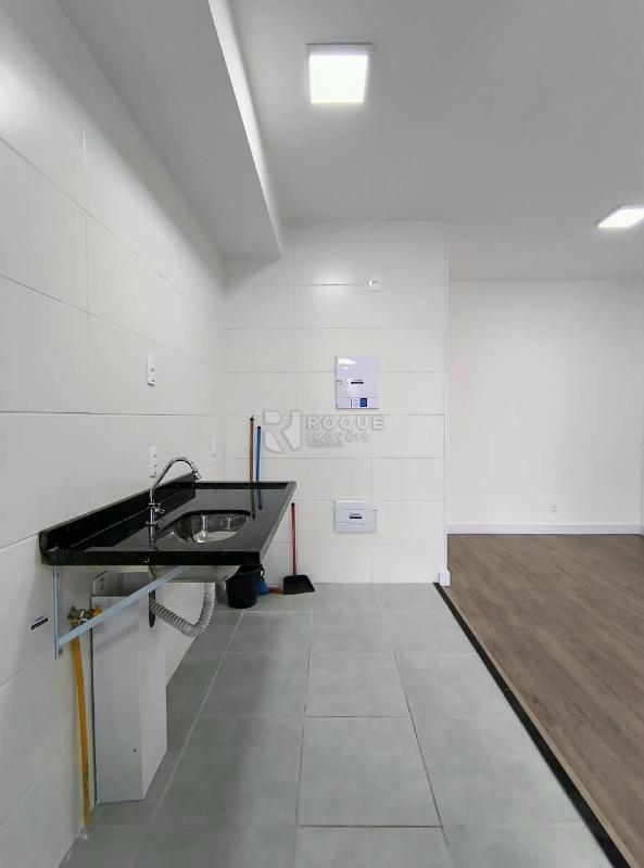 Apartamento para aluguel no bairro Jardim Santa Adélia: Cozinha