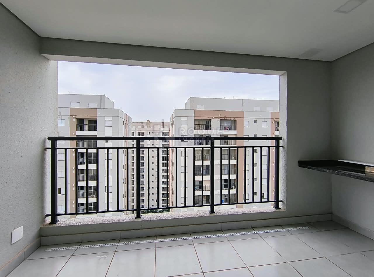 Apartamento para aluguel no bairro Jardim Santa Adélia: Sacada