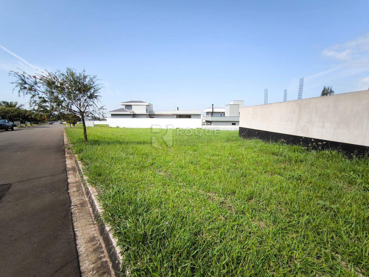 Terreno em condomínio à venda no bairro Residenciais Fazenda Itapema:
