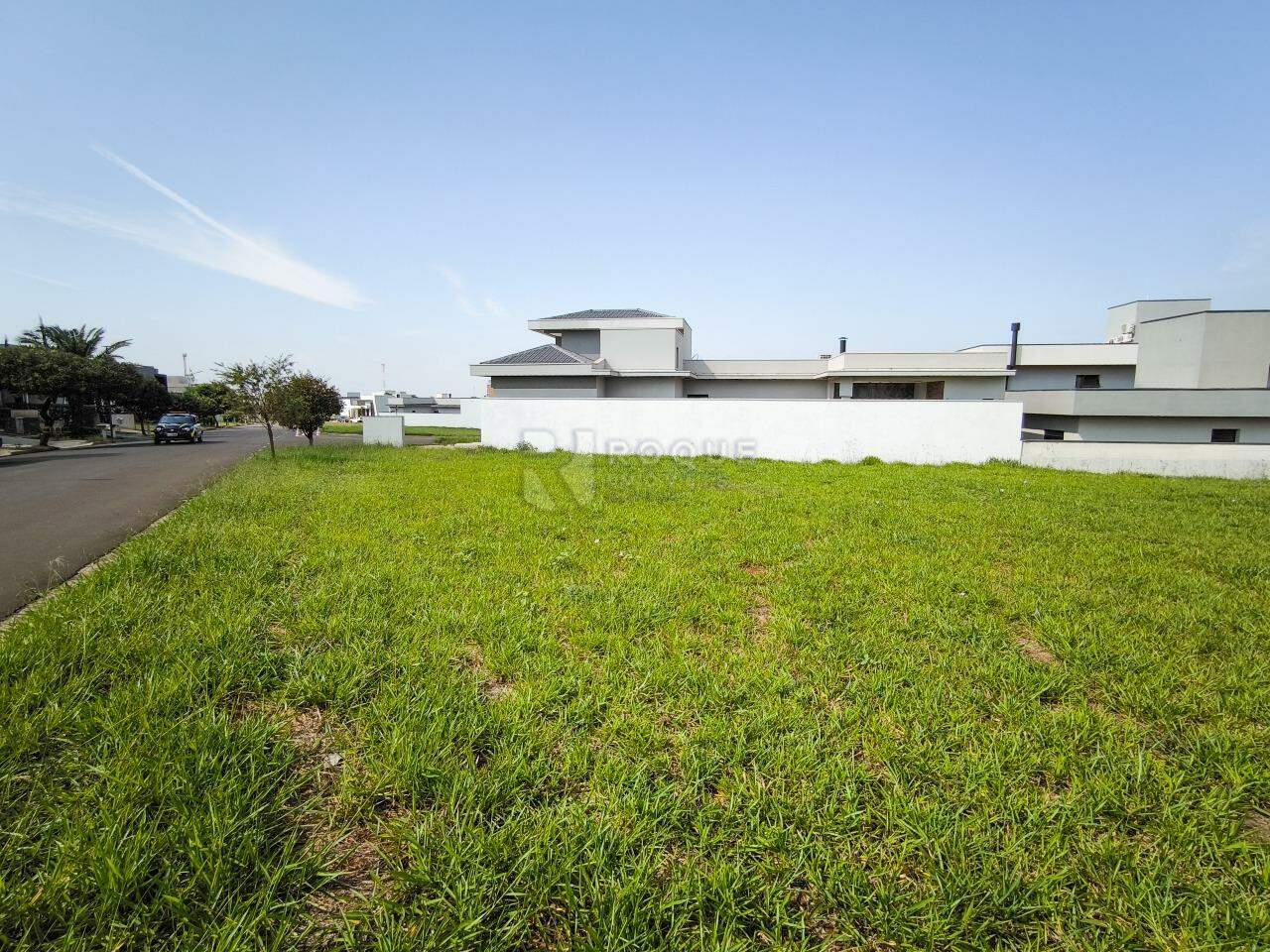 Terreno em condomínio à venda no bairro Residenciais Fazenda Itapema: