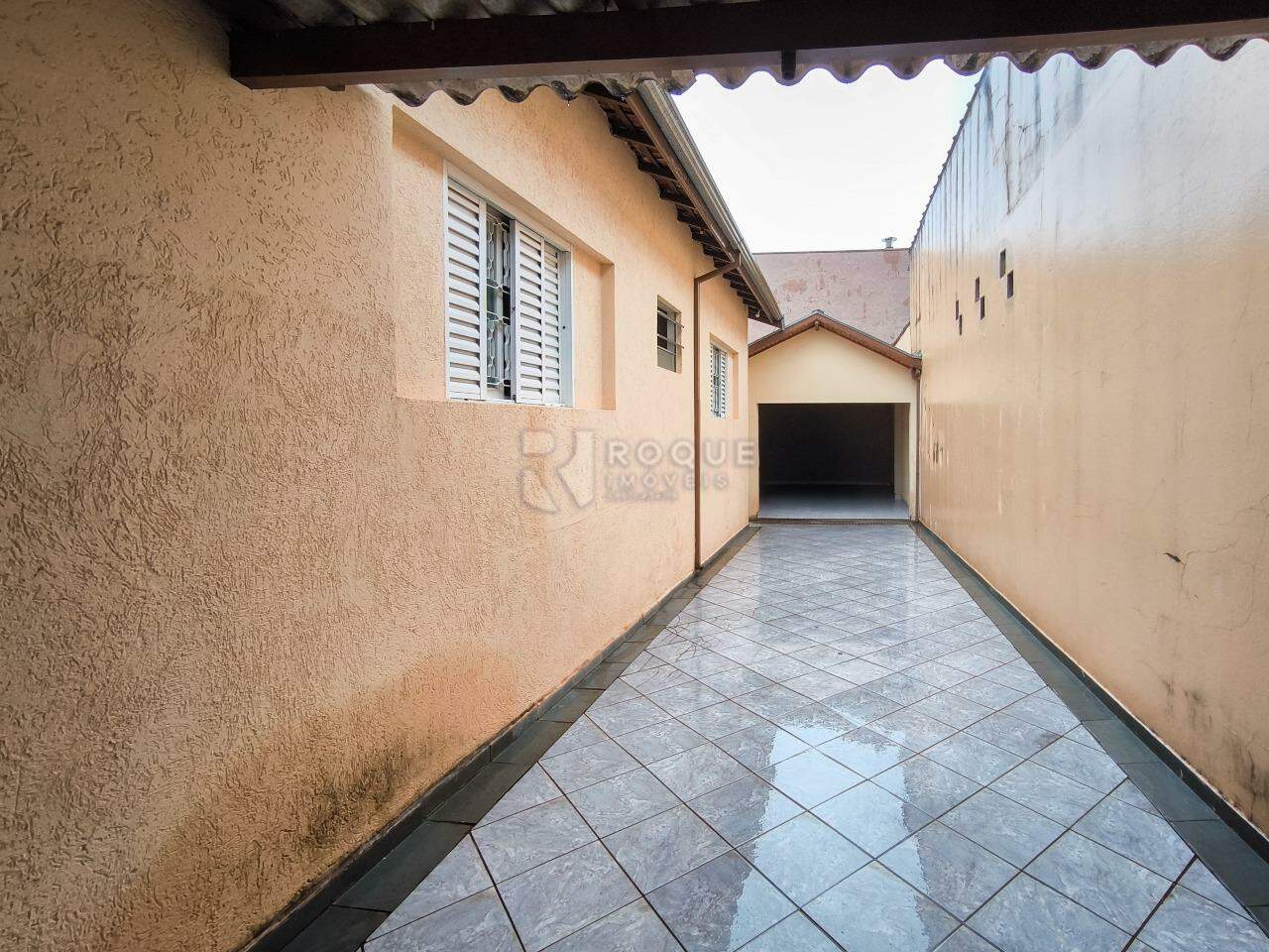 Casa Residencial à venda no bairro Parque Real: LATERAL EXTERNA