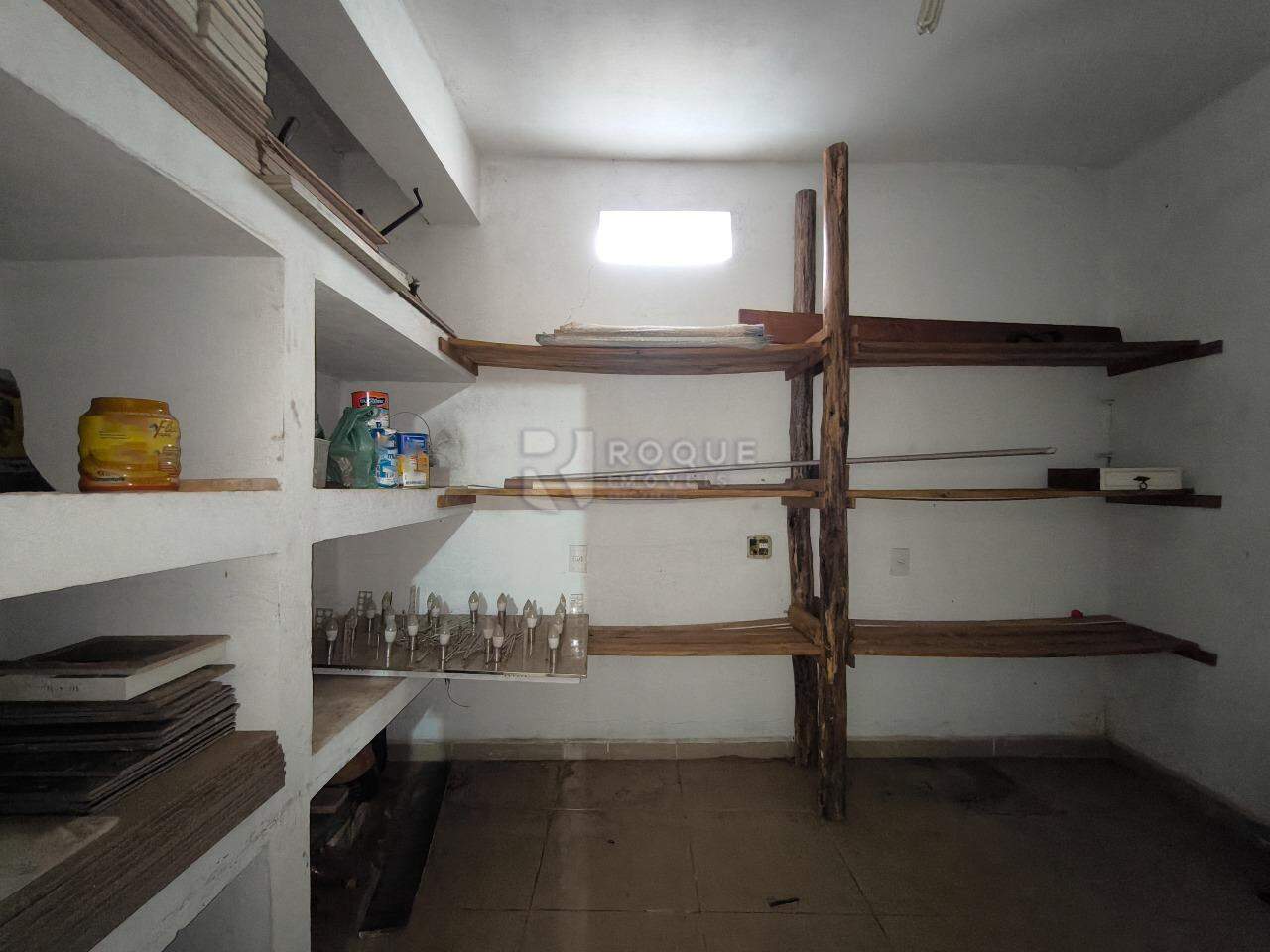 Casa em condomínio à venda no bairro JARDIM PORTO REAL I: DEPÓSITO