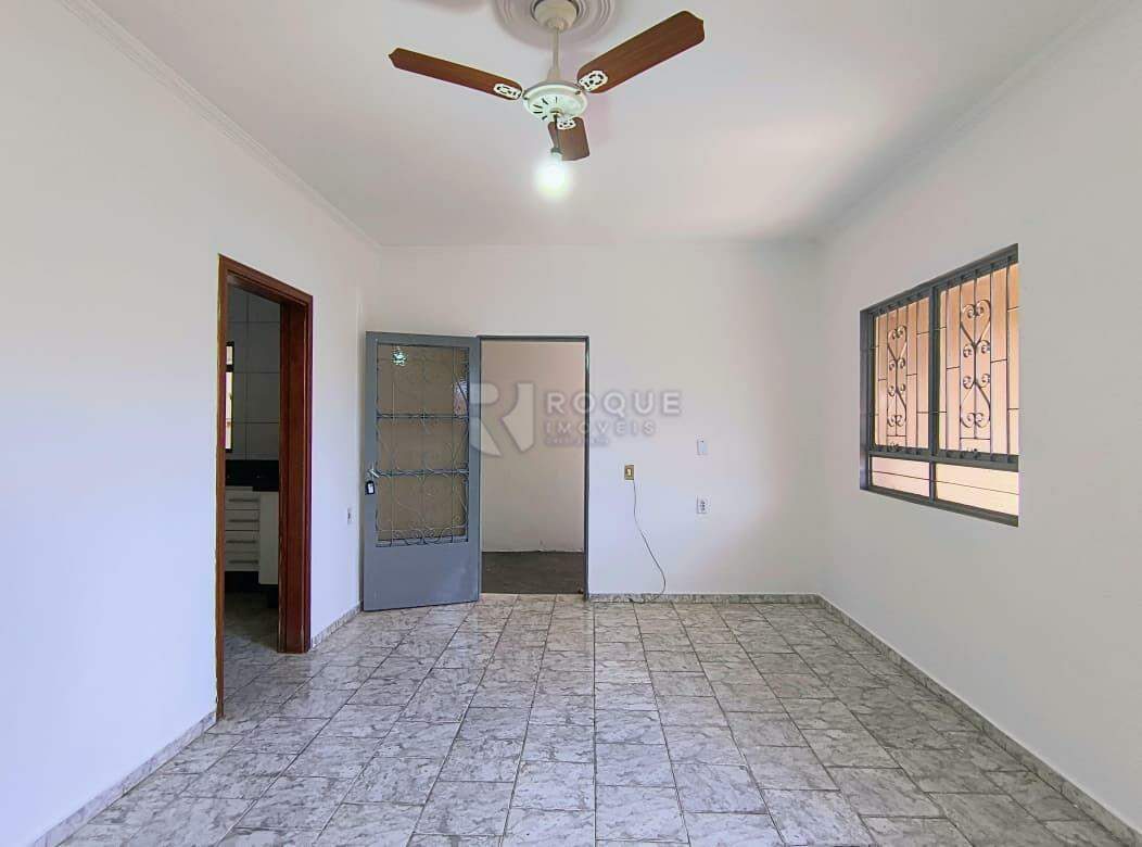 Casa Residencial para aluguel no bairro Jardim São Francisco: Sala