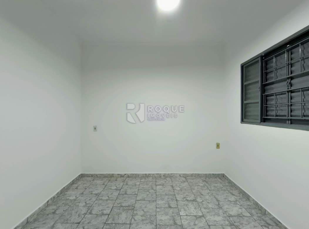 Casa Residencial para aluguel no bairro Jardim São Francisco: Dormitório 03