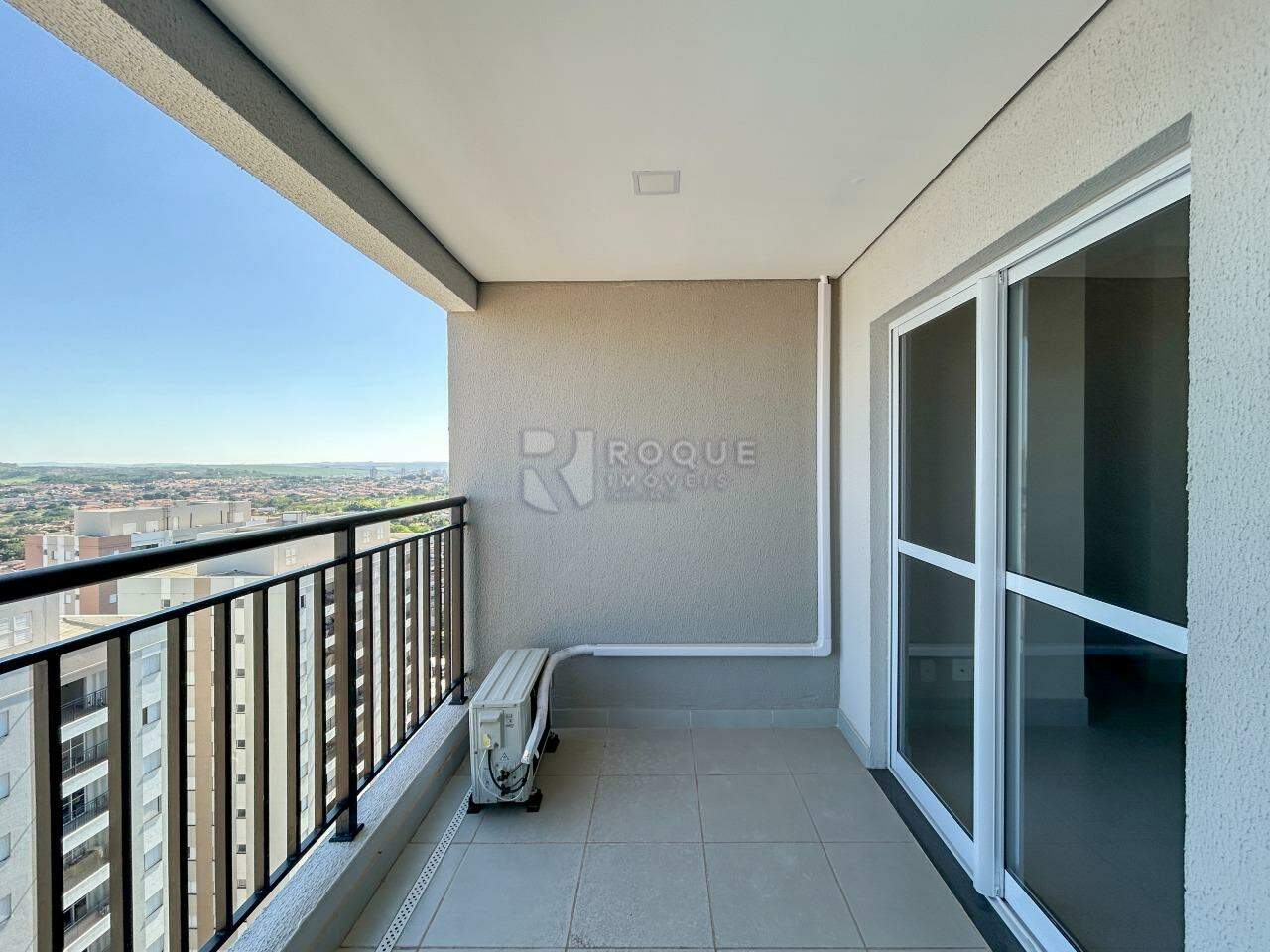 Apartamento para aluguel no bairro Jardim Santa Adélia: Sacada