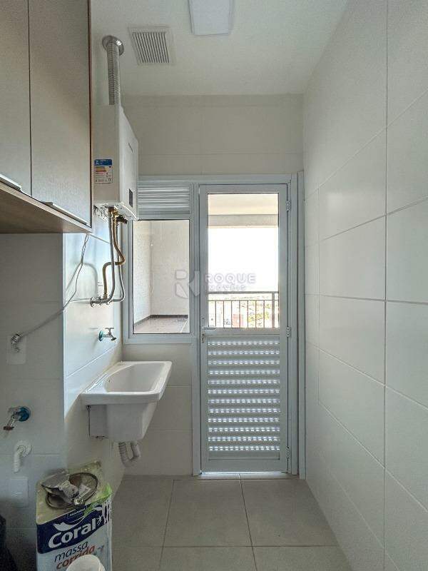 Apartamento para aluguel no bairro Jardim Santa Adélia: Área de serviço 